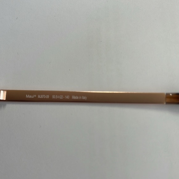 🆕 Maui Jim Wood Rose Sunglasses
Pink Tortoise With Rose Gold - Maui Rose lenses - Picture 6 of 8